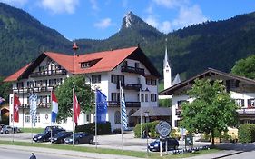 Hotel Zur Post in Kreuth